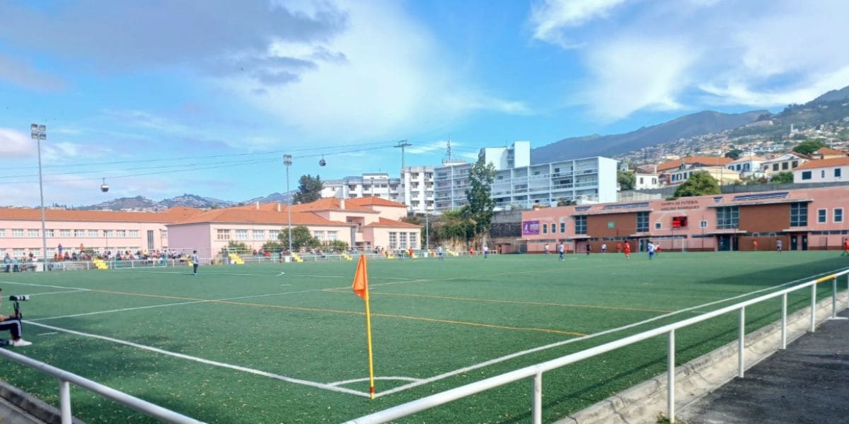 Cd Nacional mostra o seu poderio ofensivo ao vencer o Juventude Ac por 0-10 (Infantis)