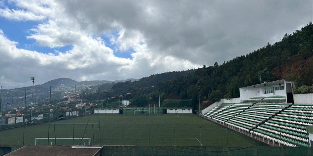 Sc Santacruzense convence com vitória por 3-1 frente ao Estrela Da Calheta Fc (Futebol Iniciado)