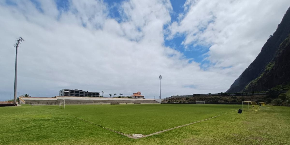 Jogo sem golos entre Acd São Vicente 