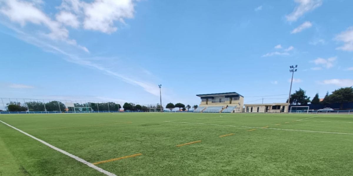 Ad Pontassolense e Cd Ribeira Brava empatam 1-1 em jogo intenso (Futebol Sénior)