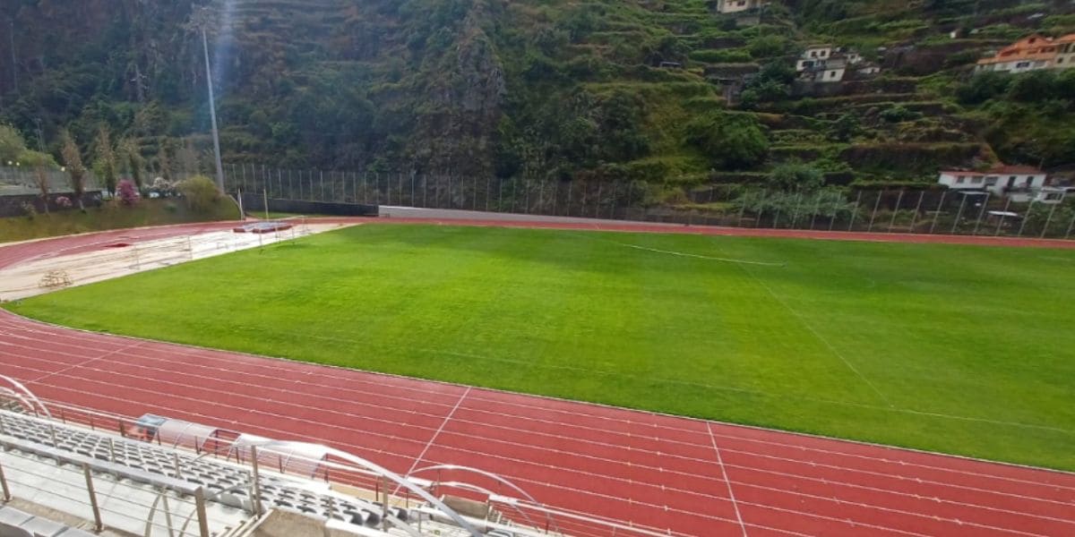 Ad Pontassolense vence Acd São Vicente por 0-2 com bom futebol (Futebol Juvenil)