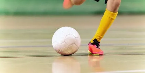 Cuartos de Final: Meme Sport vence por 2-5 a Galácticos de Vargas (Futsal Sub 14)