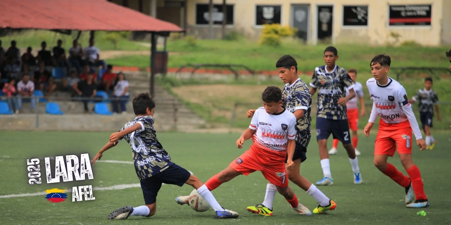 Football Play Lara
